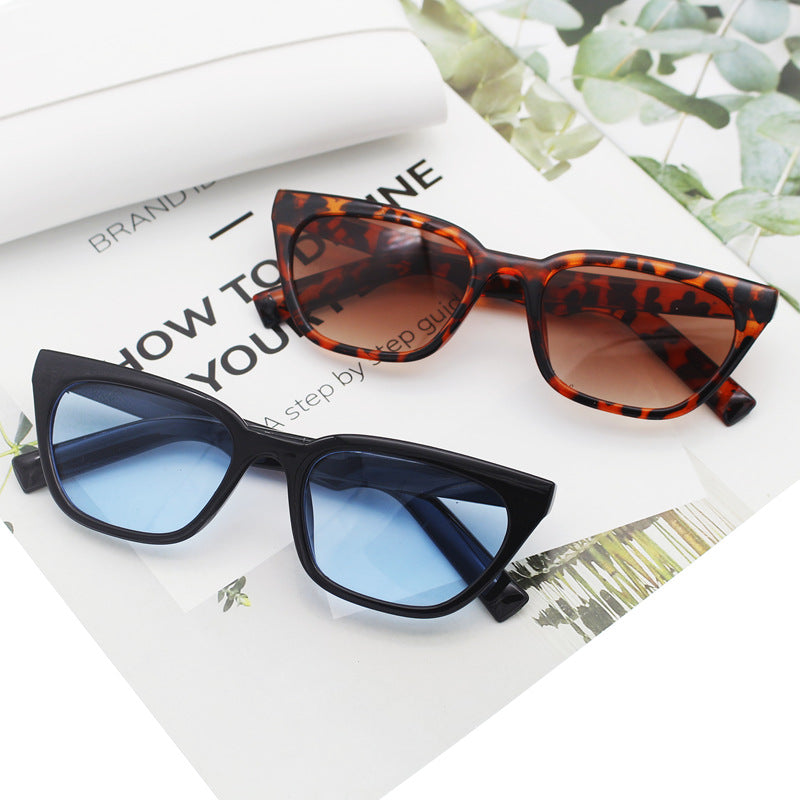 Damer geometrisk designer solbrille i moderne stil Luvikno