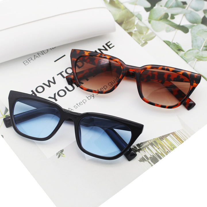Damer geometrisk designer solbrille i moderne stil Luvikno
