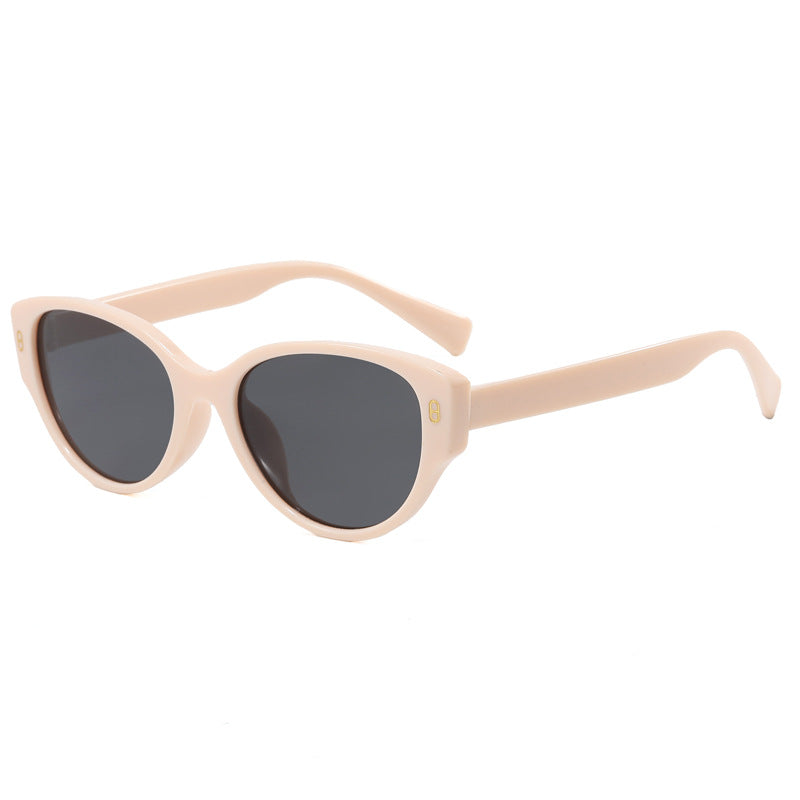Dame Cat-Eye Solbrille med moderne plastikkramme Luvikno