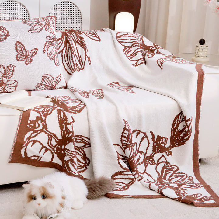 Kvinners dekorative kasteteppe med blomsterdesign Luvikno