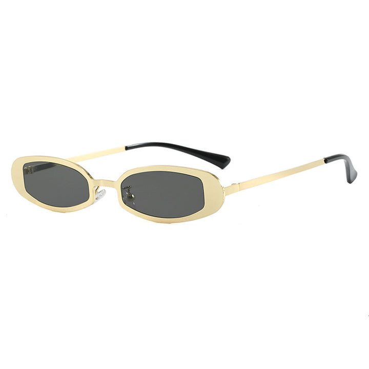 Dame moteriktig brille med elegant metallramme og fine aksenter Luvikno