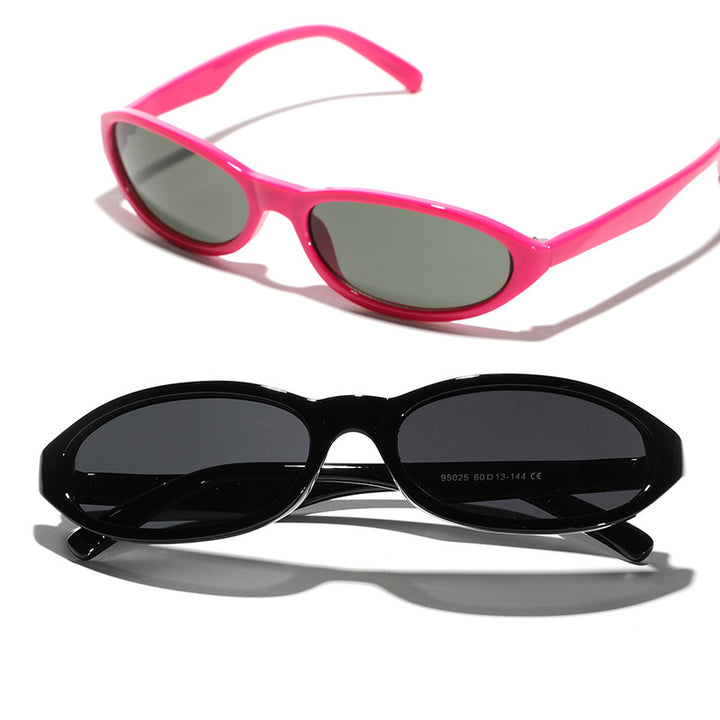 Dame motetrender solbrille i stilfullt retrodesign Luvikno