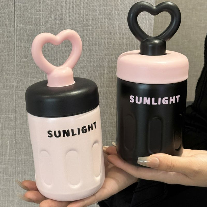 Damen praktische Trinkflasche mit Herzgriff Luvikno