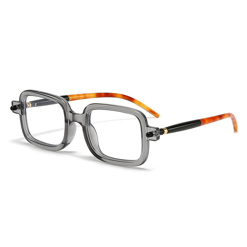 Dame moteriktig kvadratisk brille med stilige detaljer Luvikno