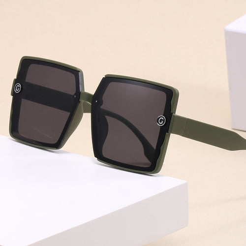 Dame kvadratisk solbrille med moderne design Luvikno