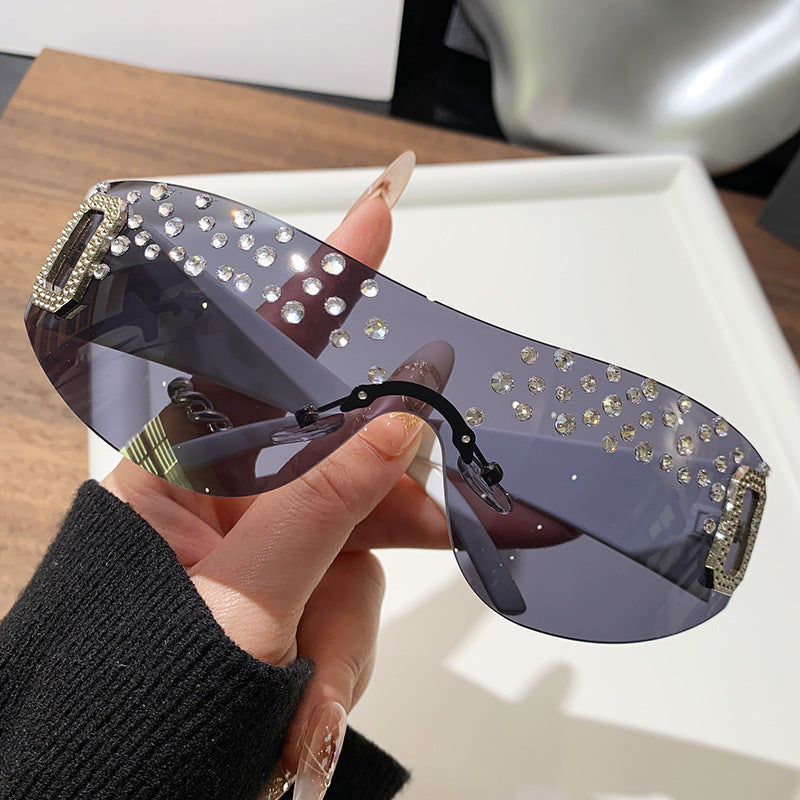 Dame Glamourøse solbriller med glitrende detaljer Luvikno