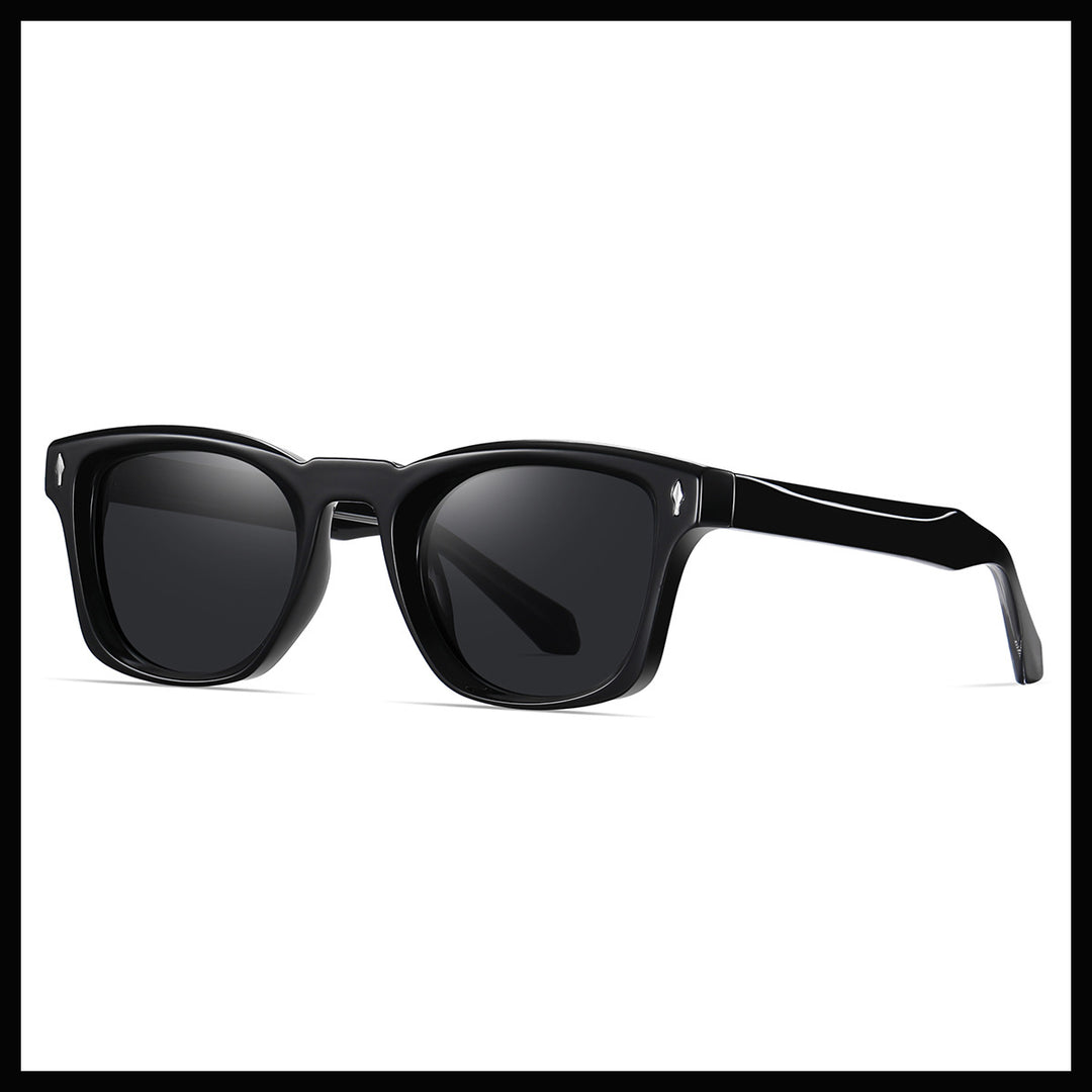 Dame moteriktig solbrille i elegant skilpadde-design Luvikno