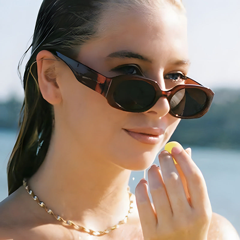Dame ekstravagant solbrille i stilfull retro-design Luvikno