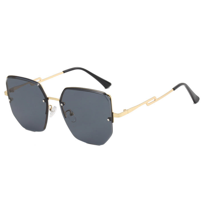 Dame geometrisk designer-solbrille med speilende linser Luvikno