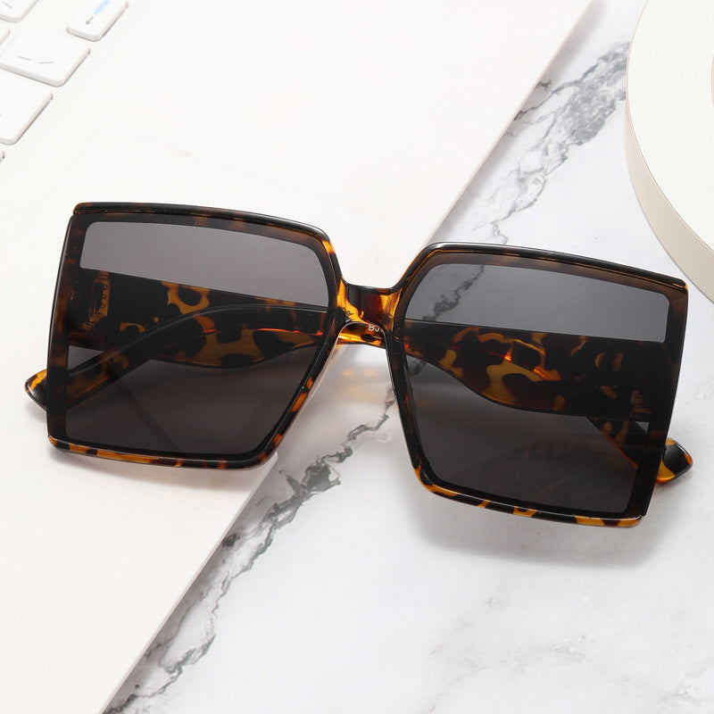 Dame Overdimensjonert Solbrille med luksuriøs Detalj Luvikno
