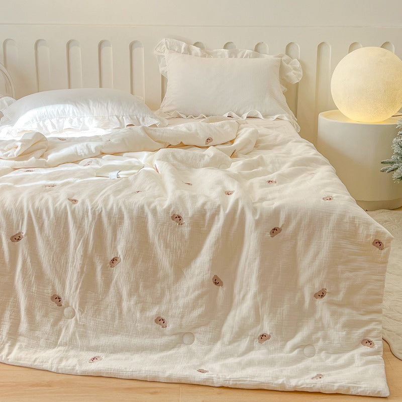 Kvinne lett og pustende quilt med delikate blomster mønstre Luvikno