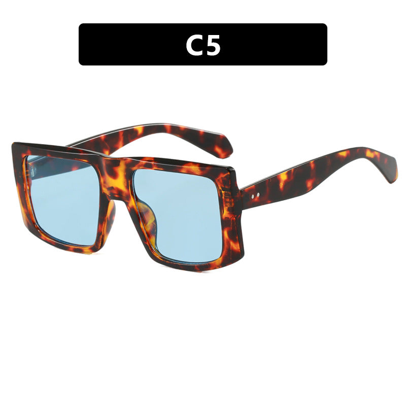 Dame kvadratisk solbrille med robust plastinnfatning og beskyttende UV-filter Luvikno