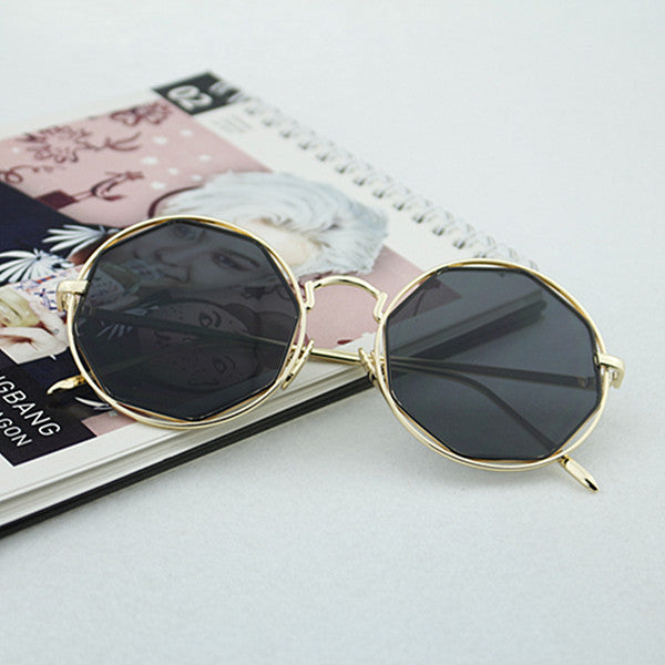 Dame Mote Åttekantet Solbrille med speilglass Luvikno