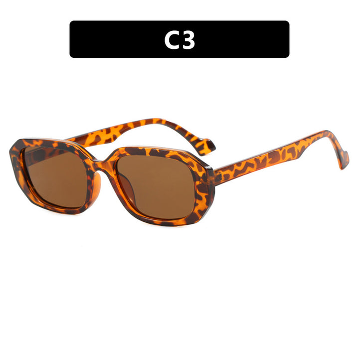 Dame moteriktig solbrille med elegant geometrisk design Luvikno
