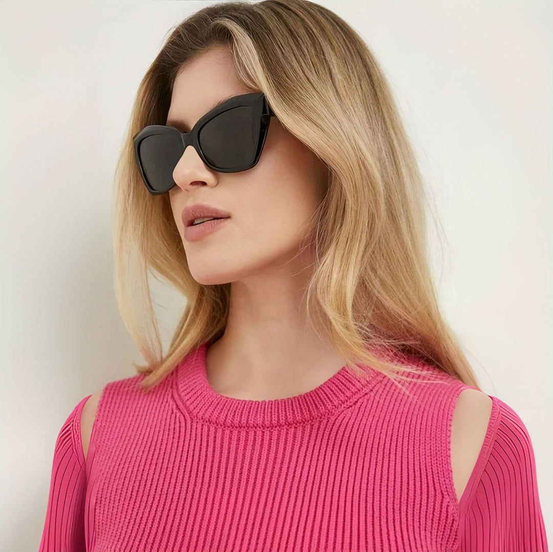 Dame Cat-Eye solbriller med stilfullt gjennomsiktig ramme Luvikno