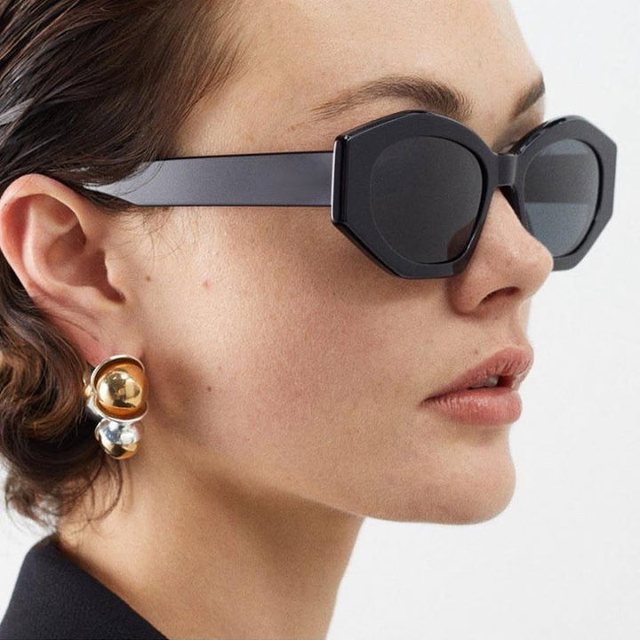 Dame geometrisk solbrille med trendy, gjennomsiktig ramme Luvikno