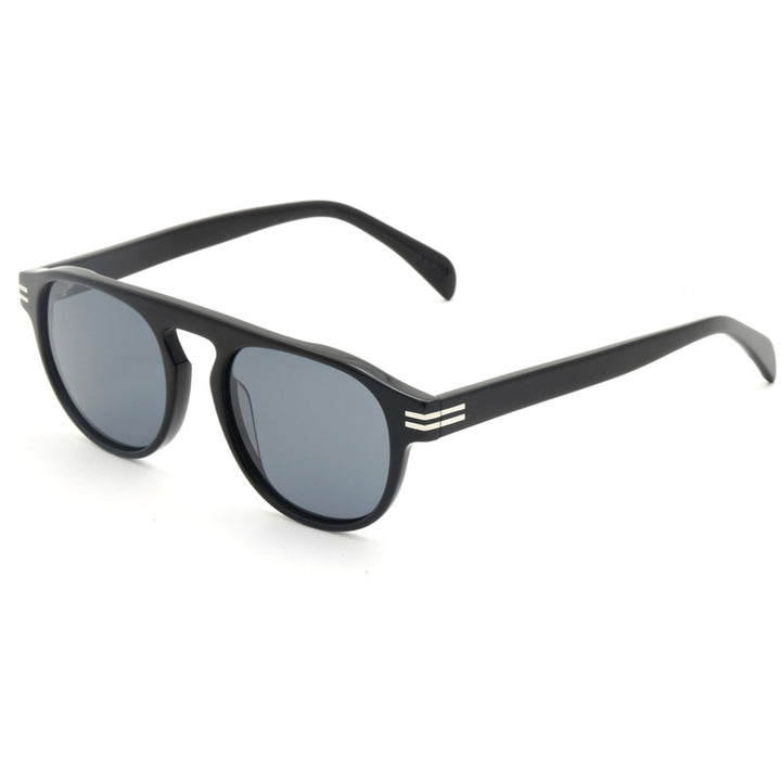 Dame moteriktig solbrille med smal ramme og stilige detaljer Luvikno