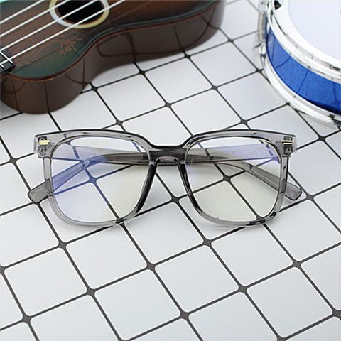 Dame moteriktig oversized solbrille med firkantet ramme og UV-beskyttelse Luvikno