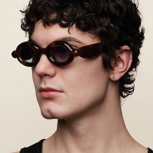 Dame solbrille i trendy retro-design med ovale glass Luvikno