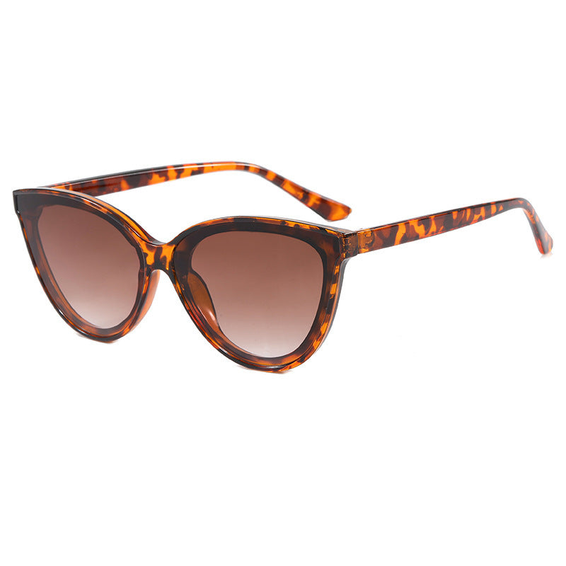 Dame moter Cat-Eye solbriller med gradientlinser Luvikno