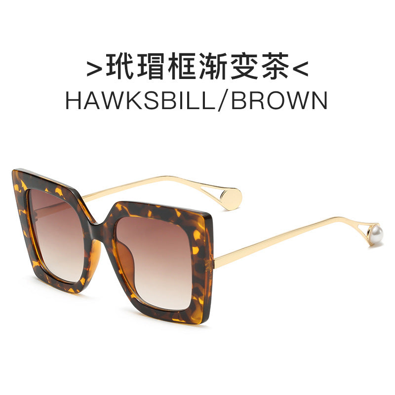 Dame elegant solbrille med geometrisk ramme Luvikno
