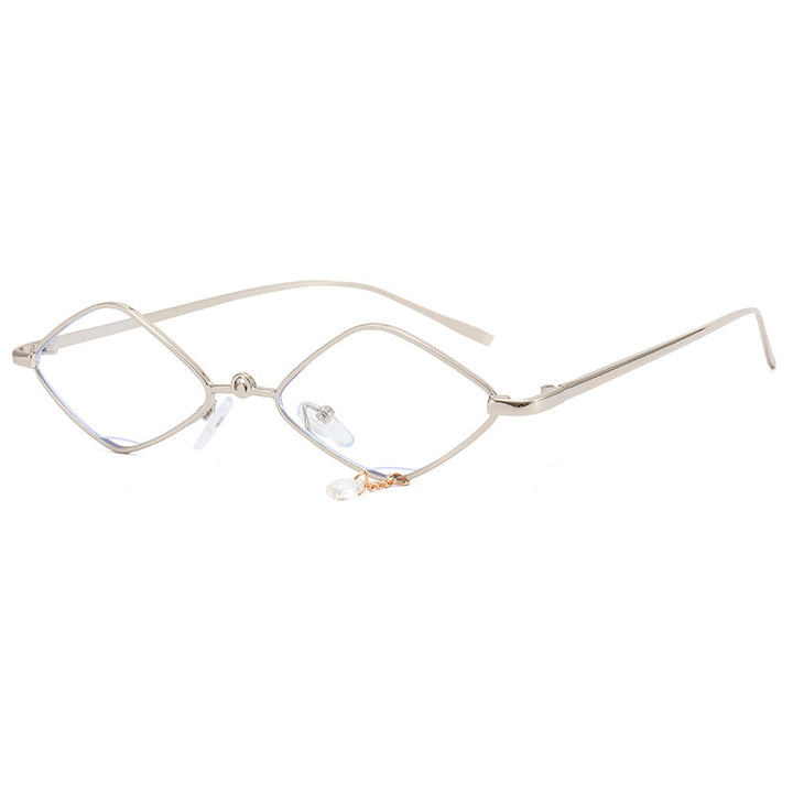 Dame moteriktig solbrille med fasettert ramme Luvikno