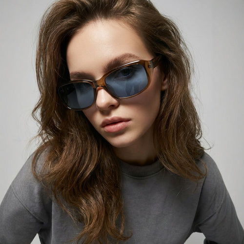 Dame moteriktig rektangulær solbrille Luvikno