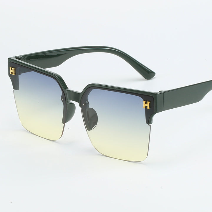 Dame kvadratisk solbrille med elegant metallramme Luvikno