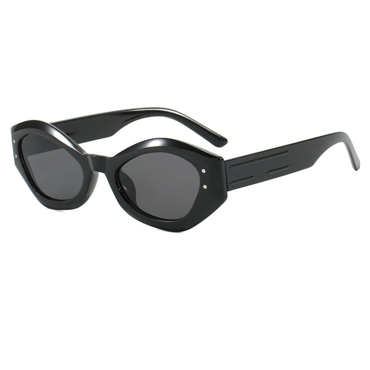 Dame Cat-Eye solbriller med moderne design og bred ramme Luvikno