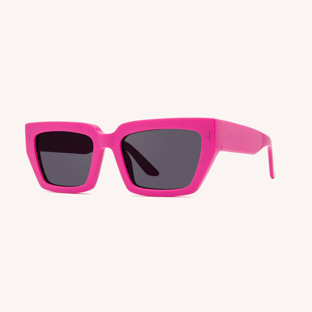 Damer fashionable solbriller i trendy, elegant design Luvikno