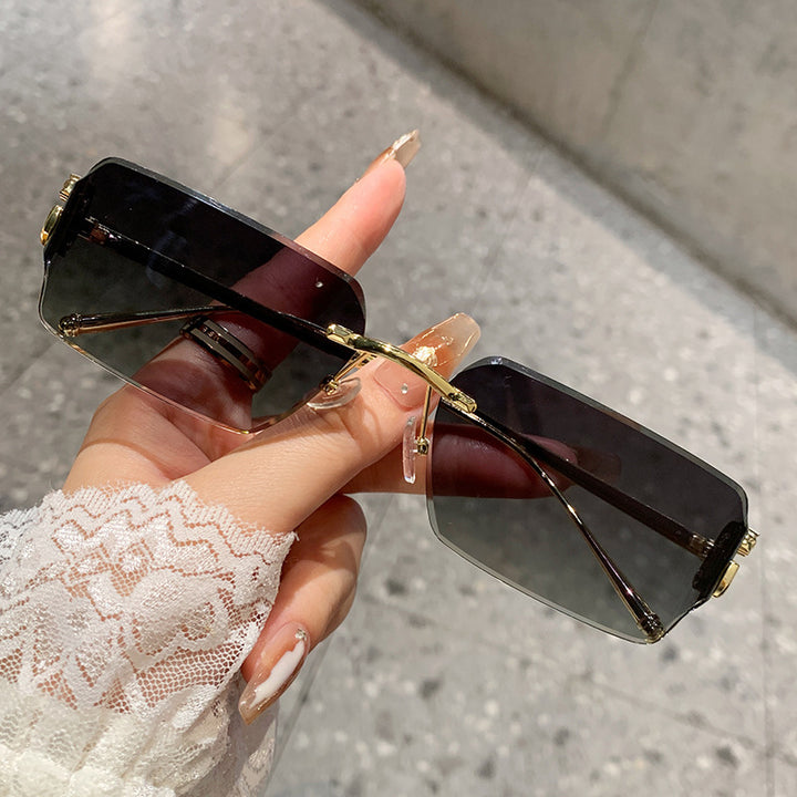 Dame oversized solbrille med høykvalitets metallramme og polariserte linser Luvikno