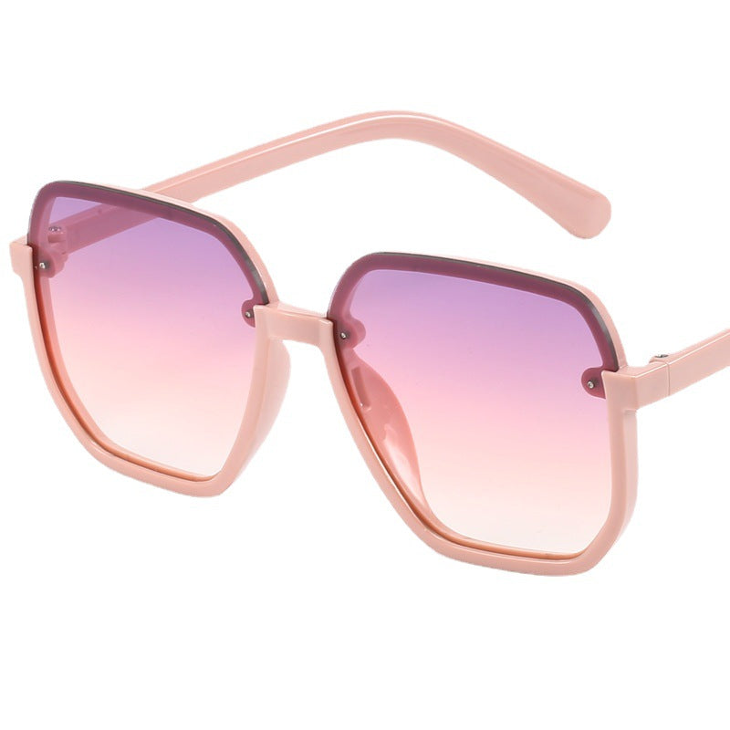 Dame geometrisk solbrille i moderne design Luvikno