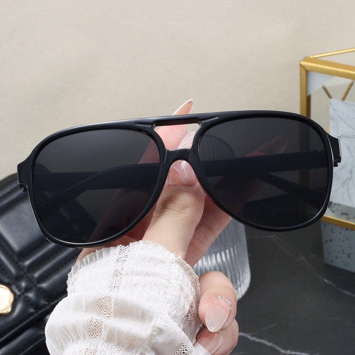 Dame Oversized Solbrille med sportslig design Luvikno