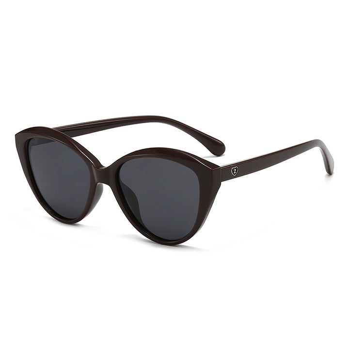 Dame Cat-Eye Solbriller med moteriktig og solid ramme Luvikno