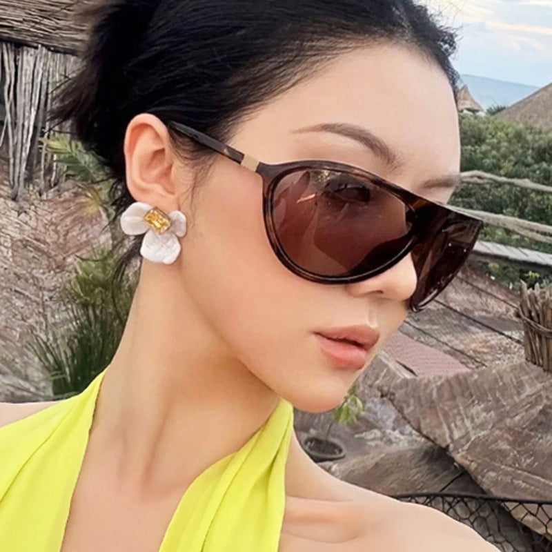 Damen Cat-Eye solbriller med unikt design og beskyttende UV-filter Luvikno