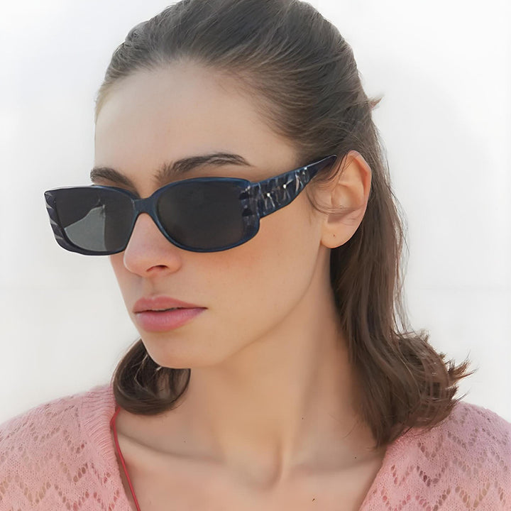 Dame Designer solbrille med unikt ramme og UV-beskyttelse Luvikno