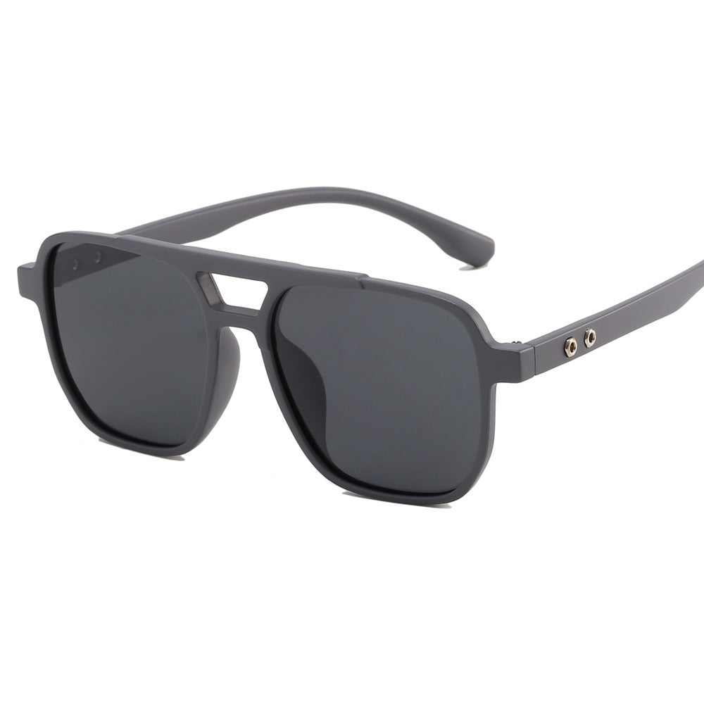 Dame moteriktig brille i robust sportdesign Luvikno