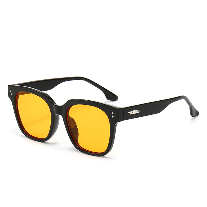 Dame firkantet solbrille med stilig ramme Luvikno