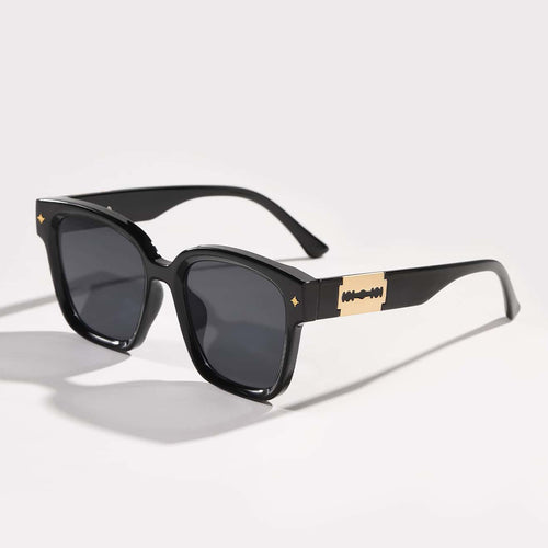 Dame moteriktig firkantet solbrille med gjennomsiktig ramme Luvikno