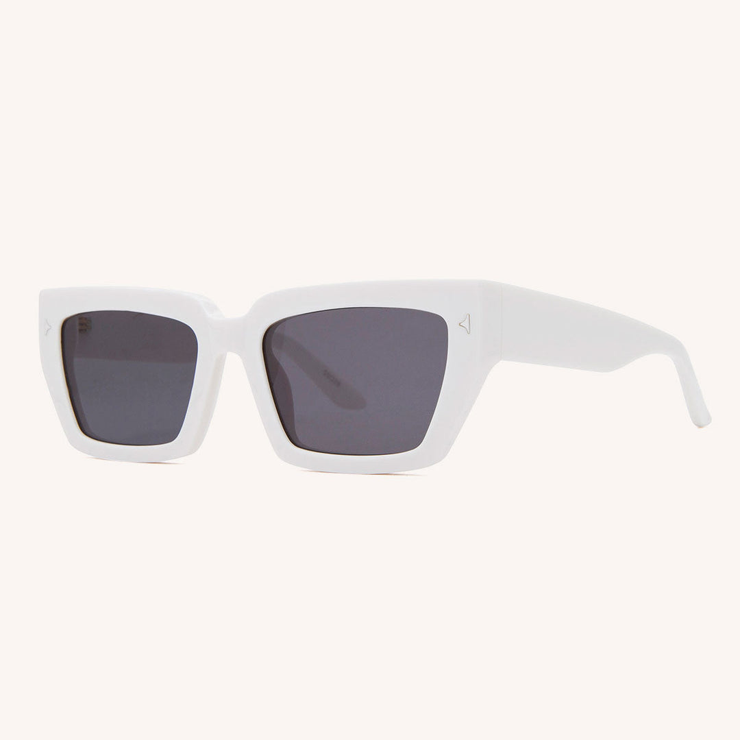 Damer fashionable solbriller i trendy, elegant design Luvikno