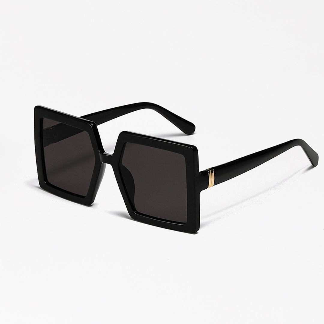 Dame geometrisk solbrille med moderne, bred ramme Luvikno