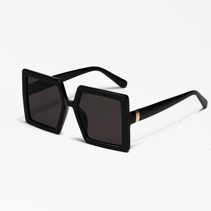 Dame geometrisk solbrille med moderne, bred ramme Luvikno