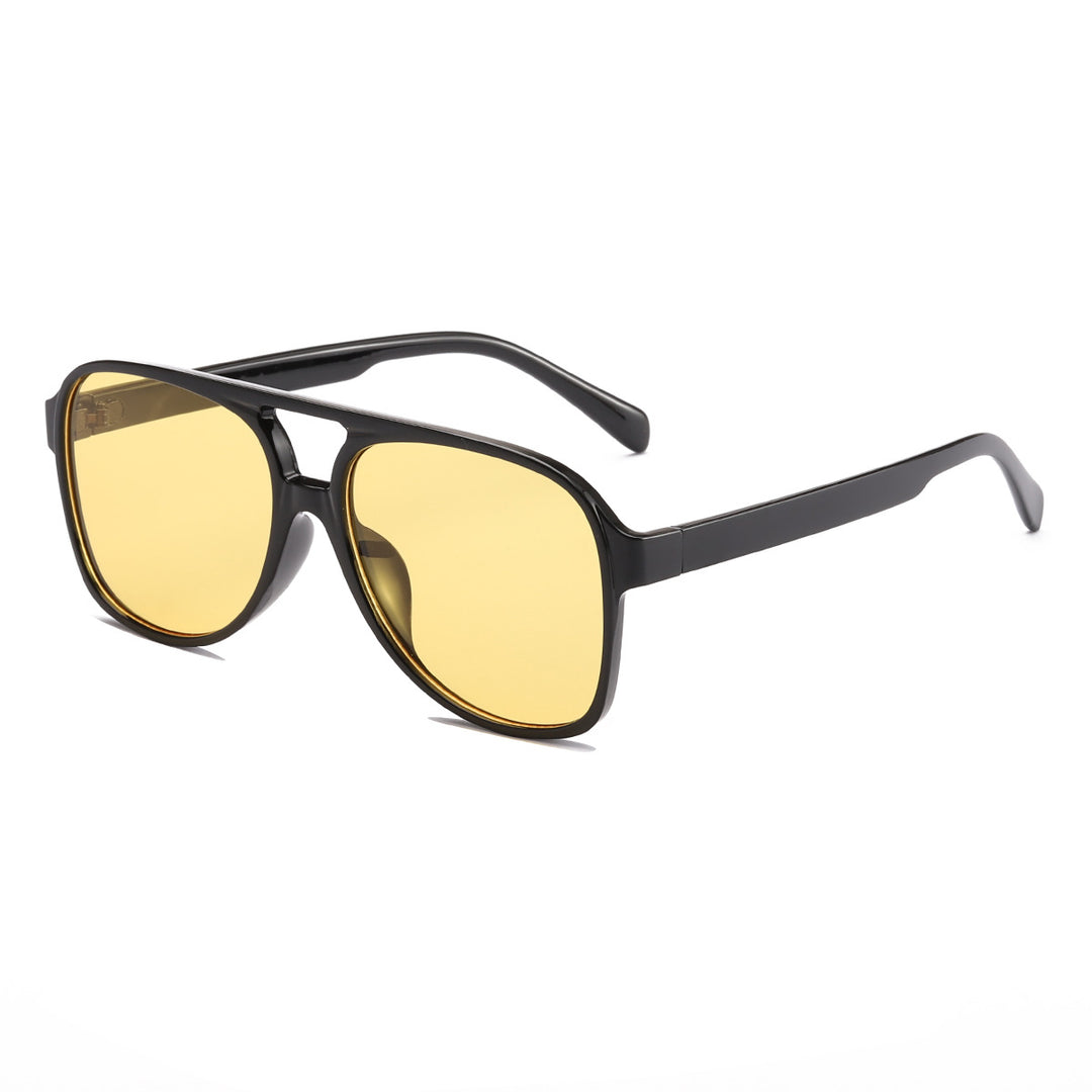 Dame moteriktig kvadratisk solbrille med bred ramme Luvikno