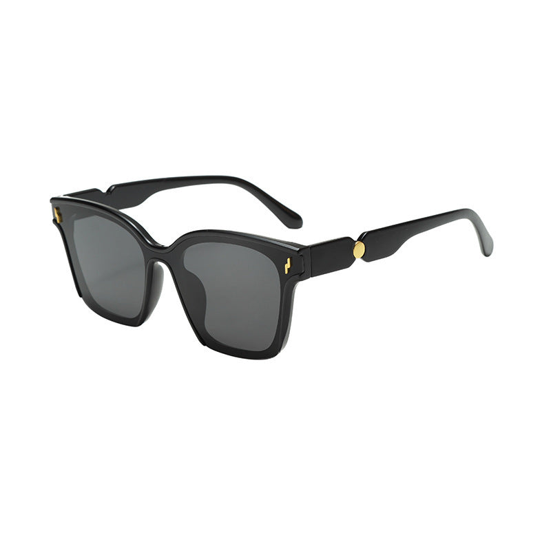 Dame Stilig solbrille med stilramme Luvikno