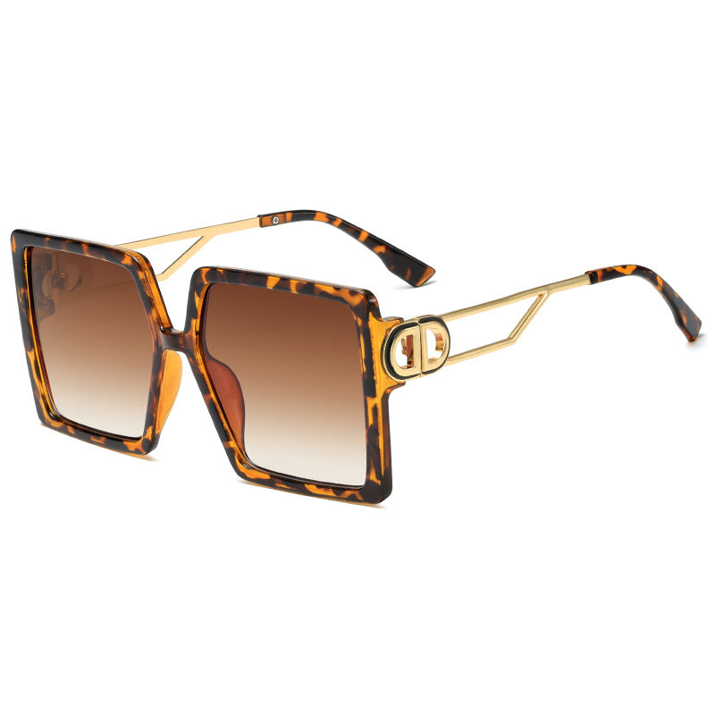 Dame oversized firkantet solbrille med elegant metallramme og polariserte glass Luvikno