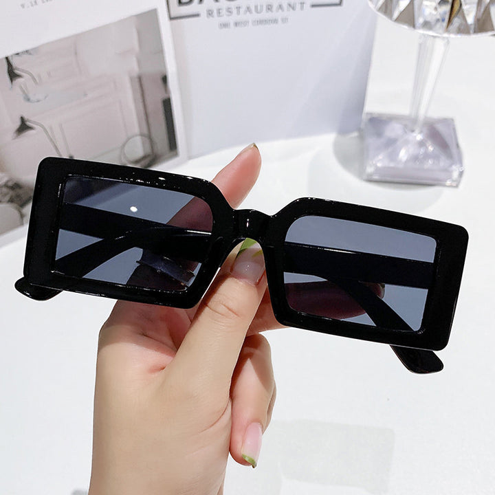 Dame trendy kvadratisk solbrille med polarisert glass Luvikno