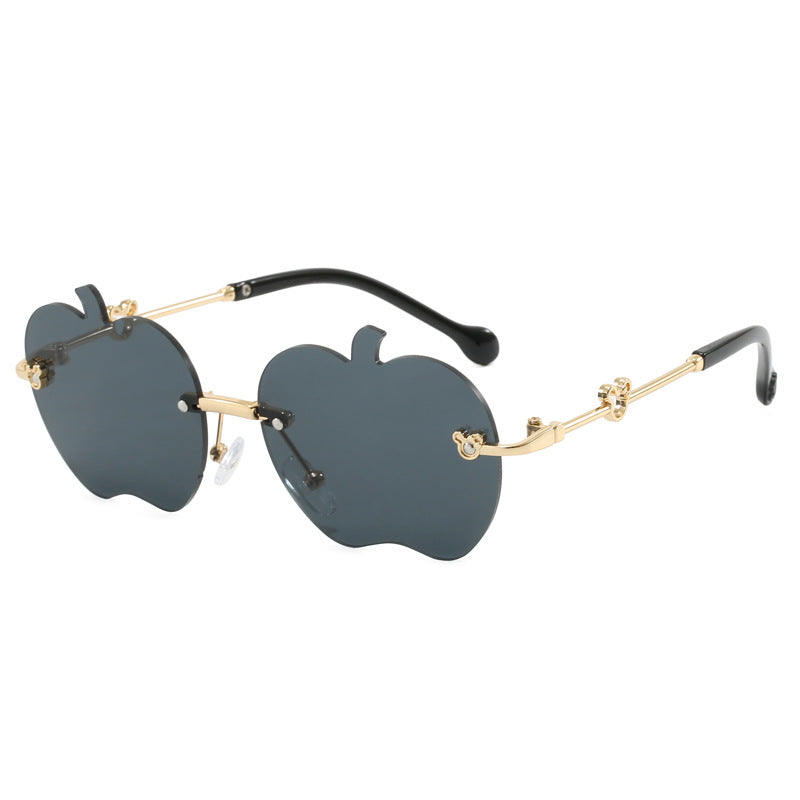 Dame solbrille i unikt epledesign Luvikno
