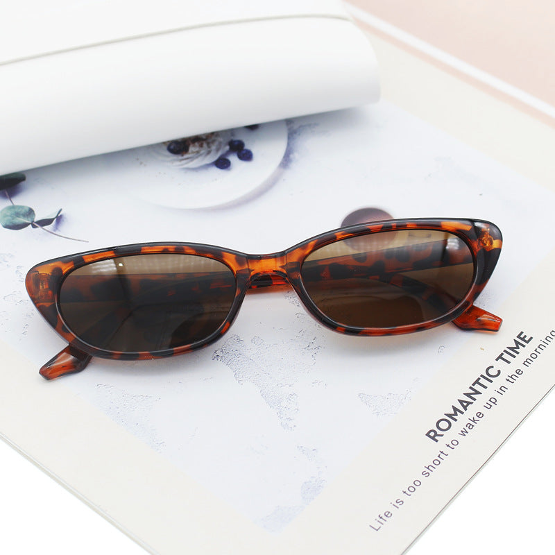 Dame Cat-Eye solbriller med eksklusiv design Luvikno