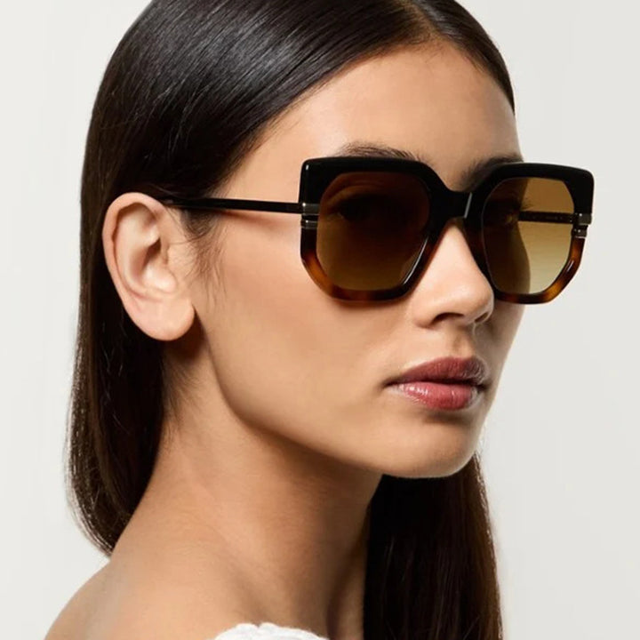 Dame geometrisk solbrille med luksuriøs gullramme og polariserte glass Luvikno