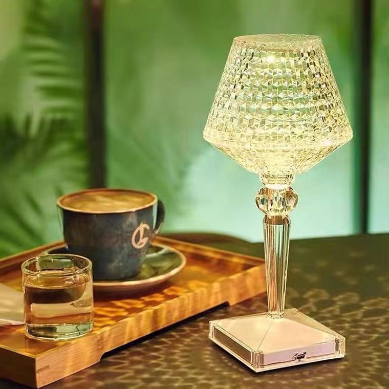 Liesbeth Crystal Lampe – Luksus Bordlampe med USB-ladefunksjon Luvikno